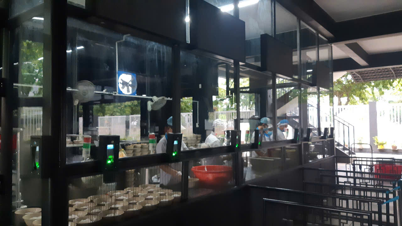 Lắp đặt kiểm soát suất ăn công nghiệp Lắp đặt kiểm soát suất ăn công nghiệp